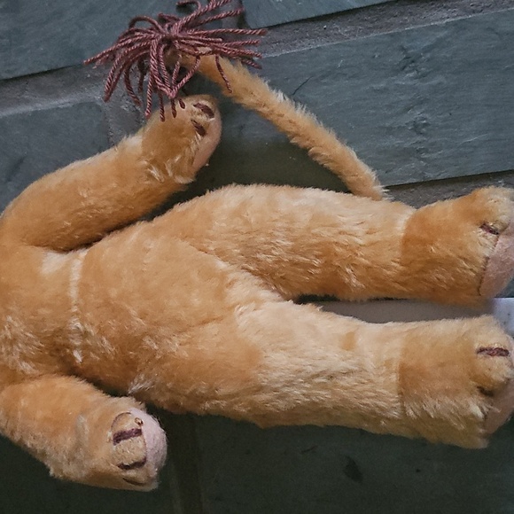 Wizard of Oz The Cowardly Lion Porcelain Doll Paradise Galleries - Picture 9 of 15